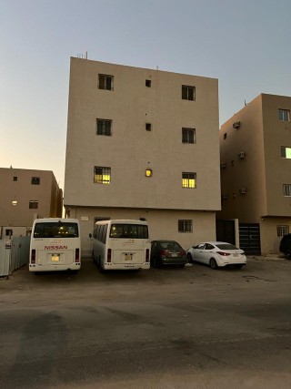 عماره للبيع حي العارض